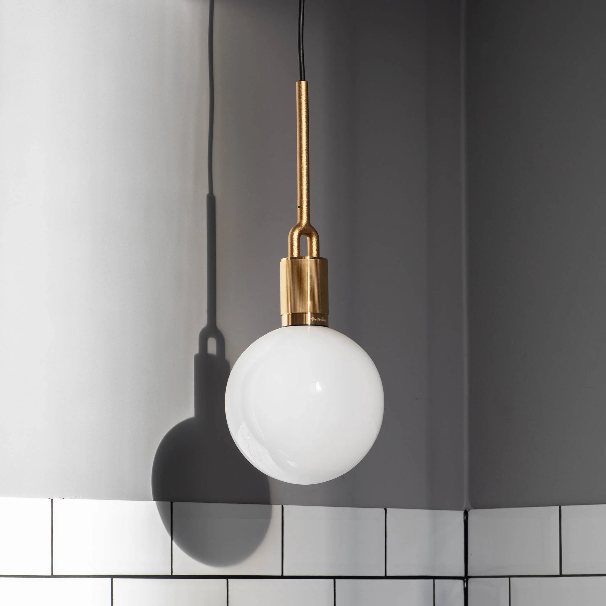 FORKED PENDANT / LINEAR / GLOBE / OPAL / MEDIUM · BRASS · 6
