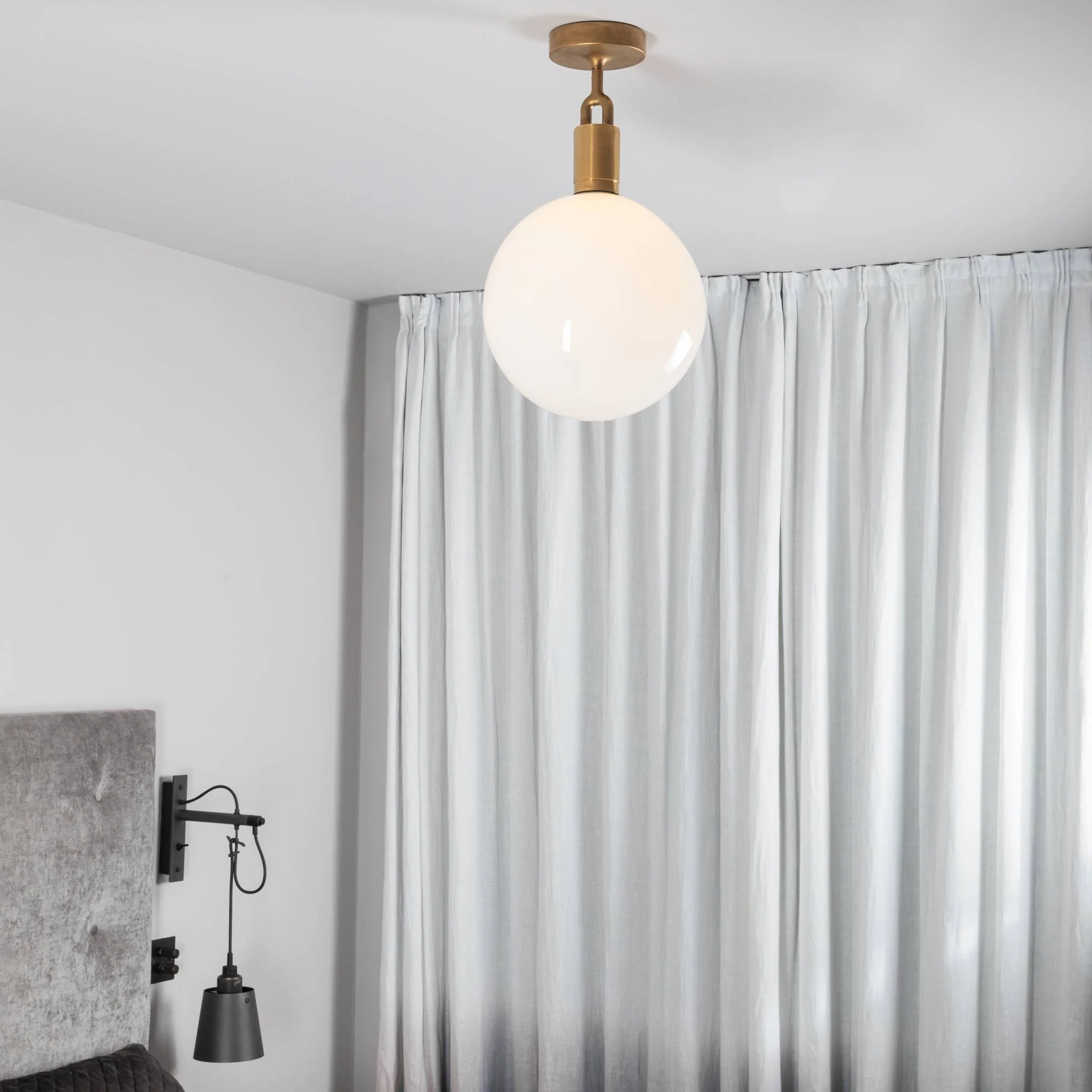 FORKED CEILING / LINEAR / GLOBE / OPAL / LARGE – BRASS – photo 3