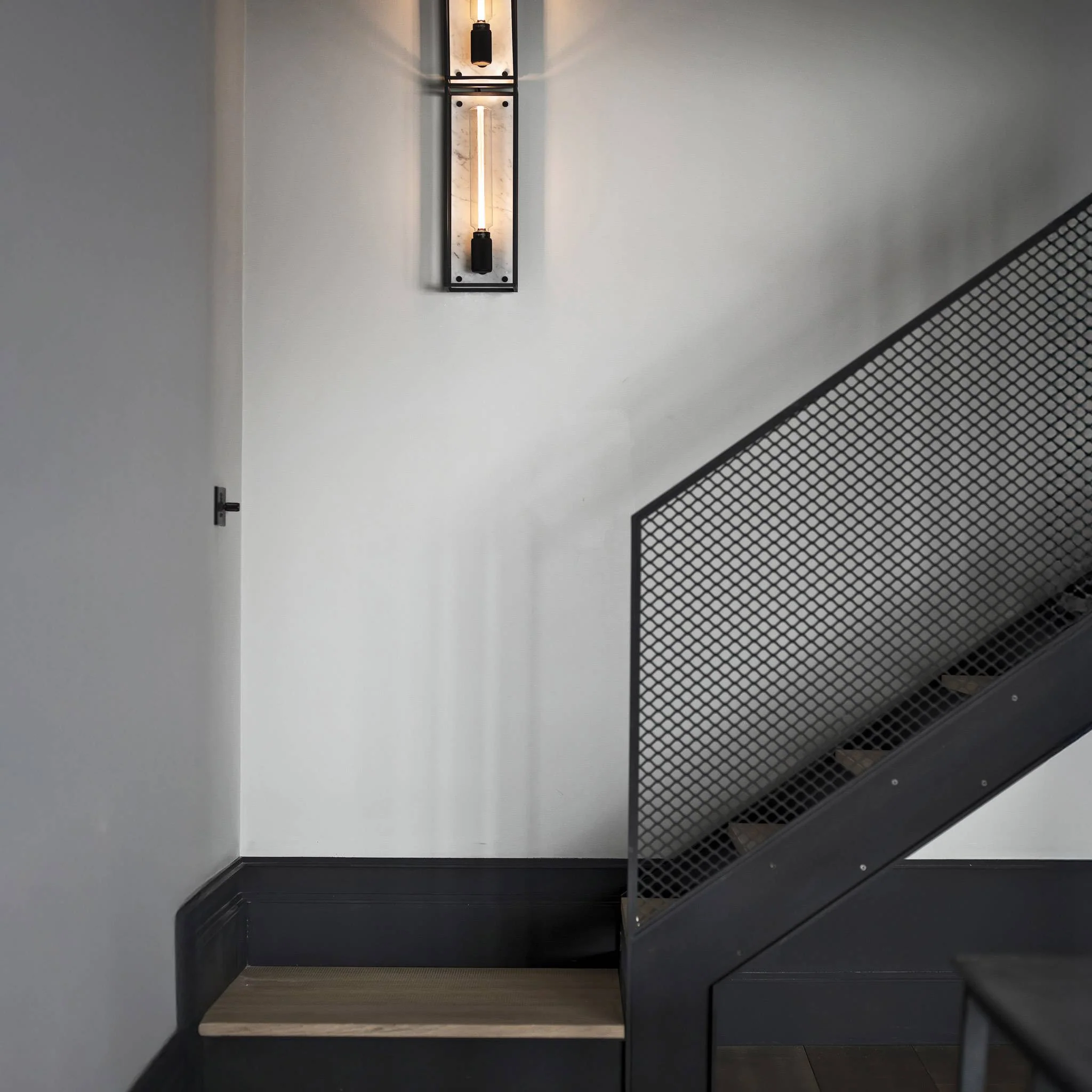 CAGED WALL / LARGE / CROSS · WHITE MARBLE · 5