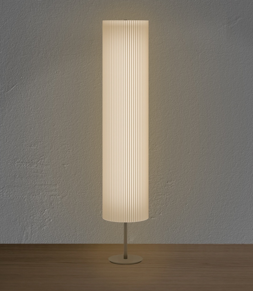 E8 PLEATED FLOOR LAMP