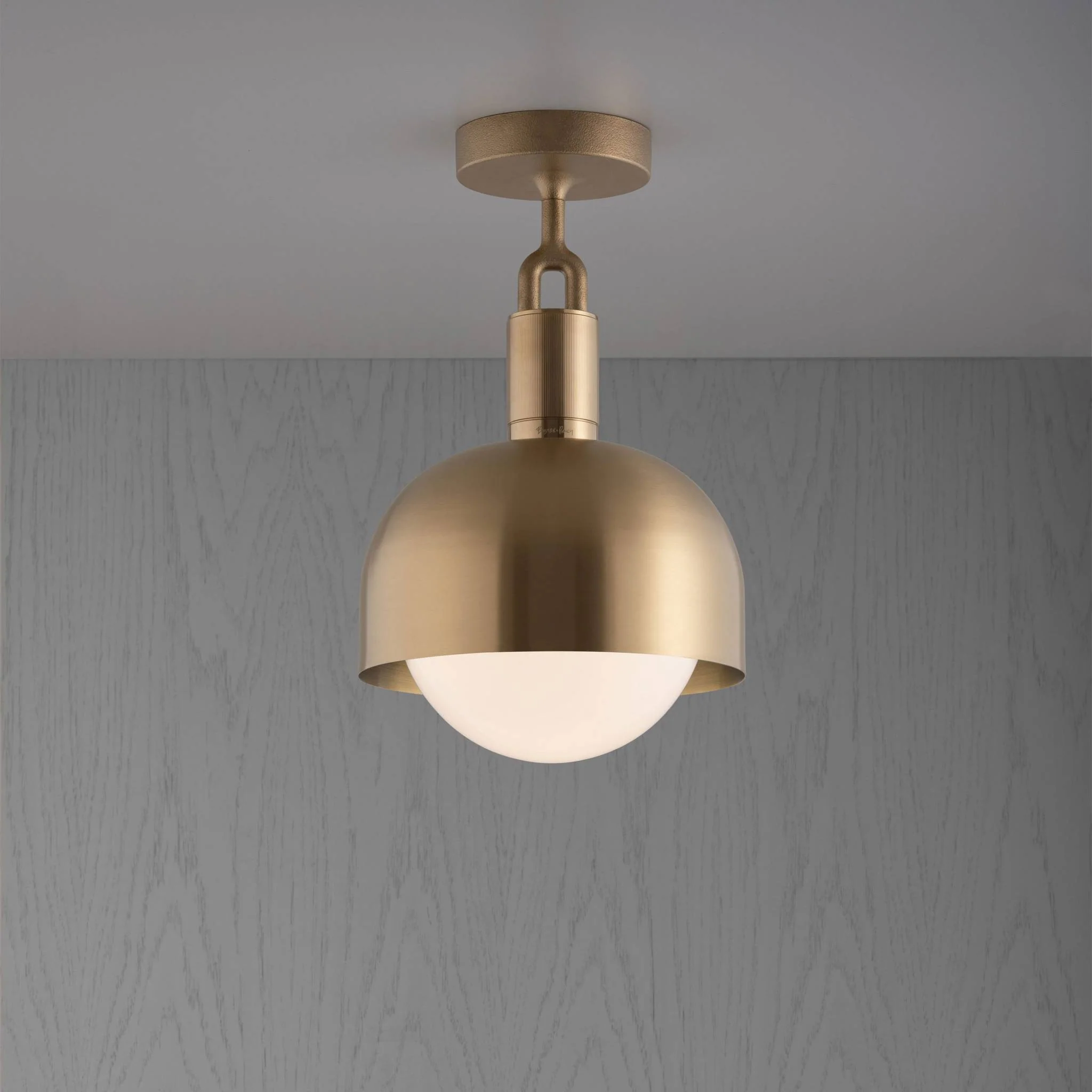 [RFC-823127] Plafonnier FORKED CEILING / LINEAR / SHADE / GLOBE / OPAL / MEDIUM (BRASS)