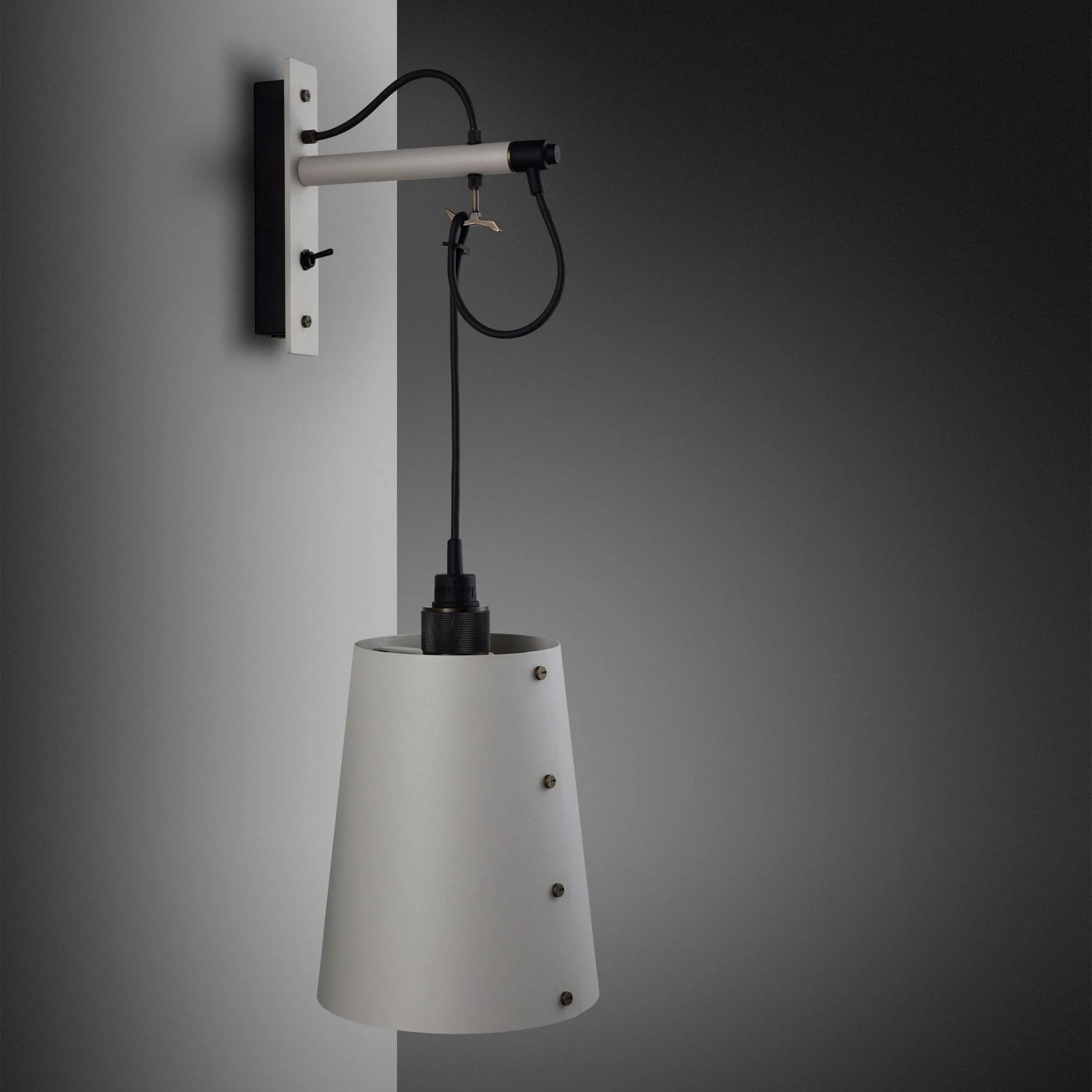 [RHW-24448] HOOKED WALL / CROSS / LARGE / STONE (SMOKED BRONZE)