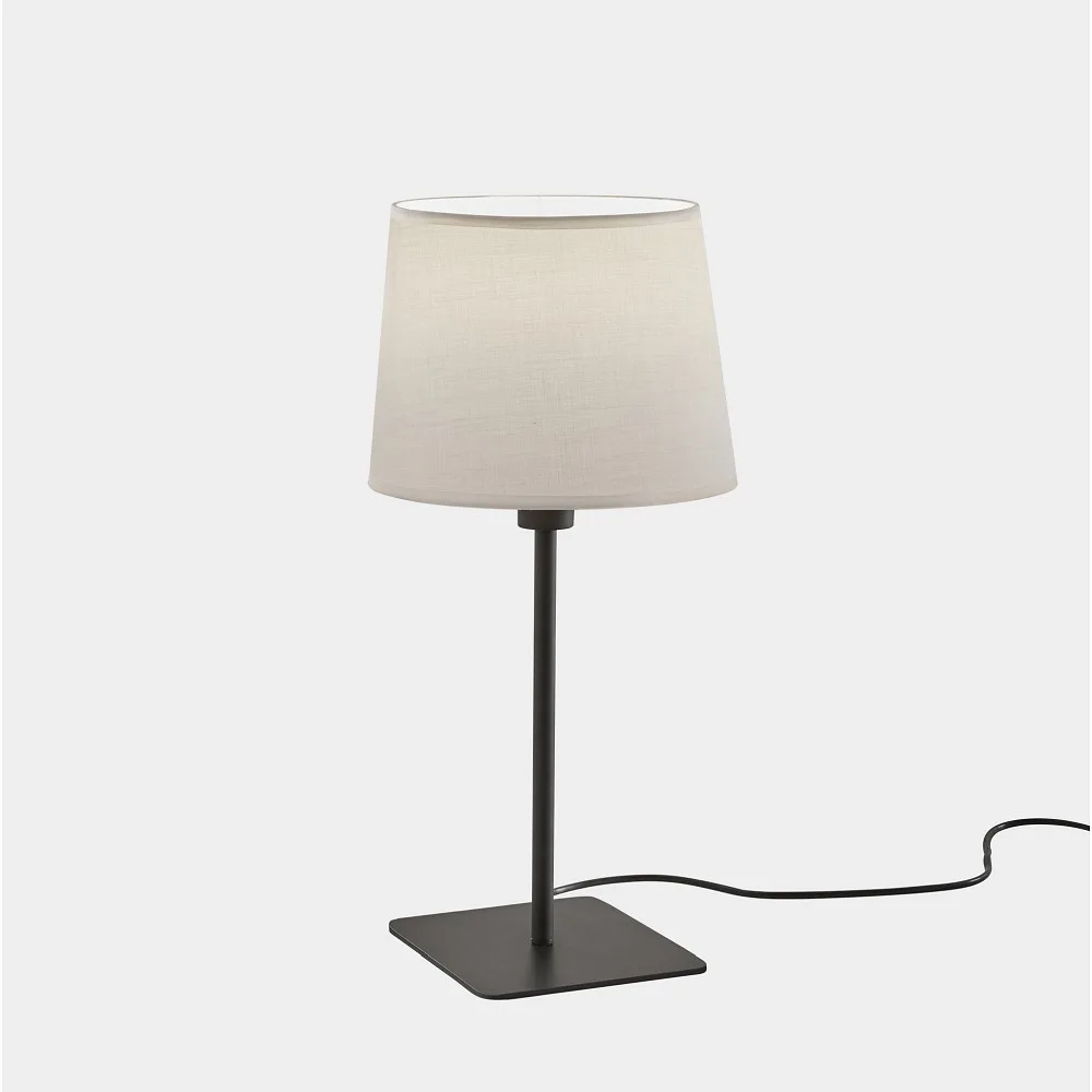 [LEDS-10-8350-05-82] LEDS C4 Lampada da tavolo METRICA E27, paralume escl., nero